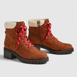 11 Wide Lane Bryant Dream Cloud Lace-Up Hiker Boot
